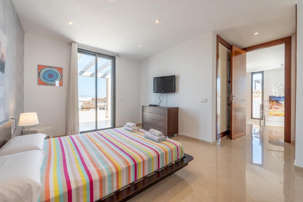 Villa Varadero By Mallorca House Rent Puerto Colom Exterior foto